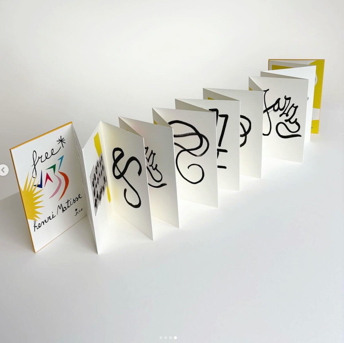 Parution d'un leporello